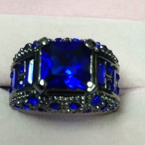 Lab Sapphire ornate women's size 6 Ring